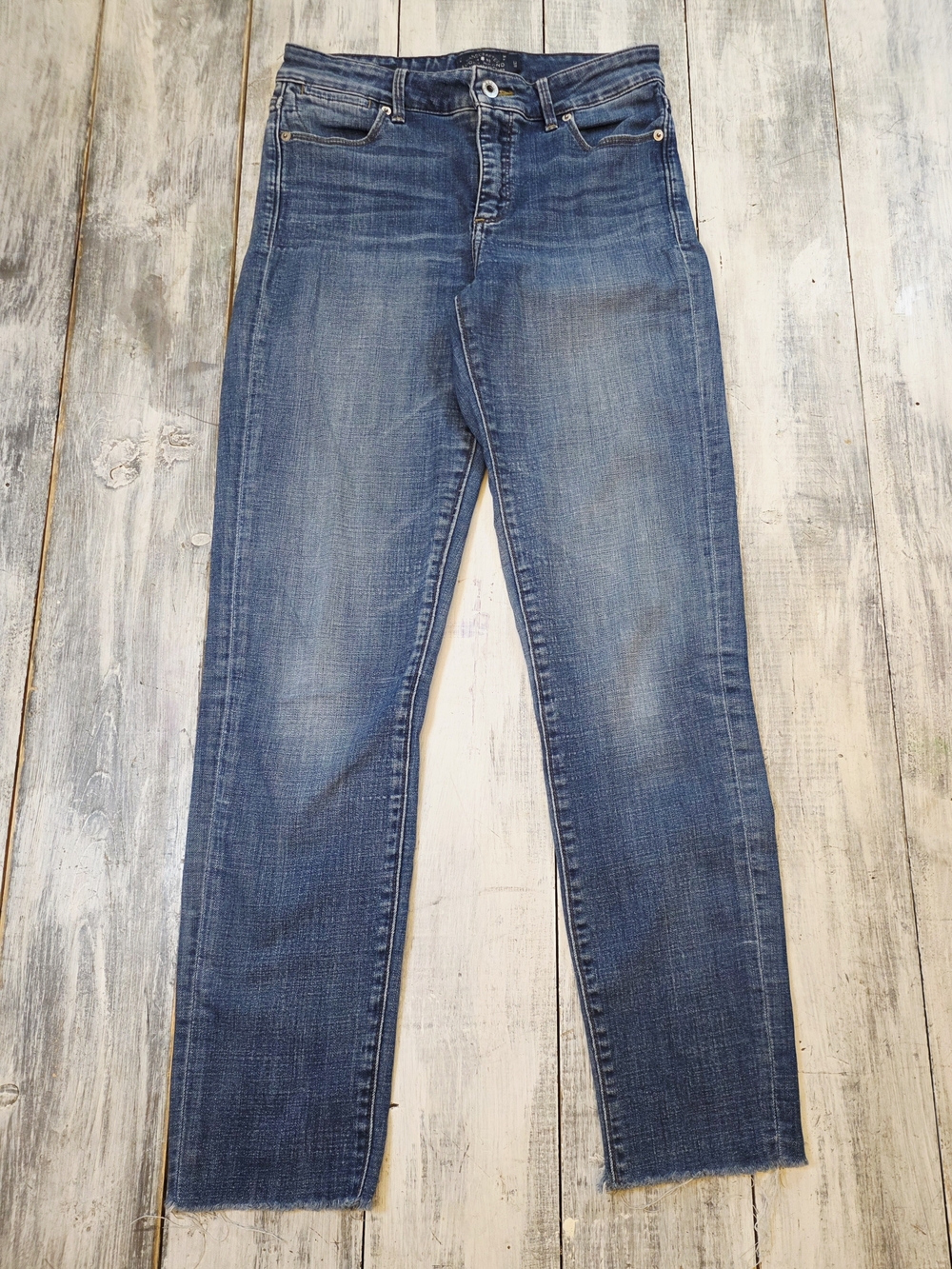 Lucky Brand Women's Slim Hayden Skinny Jeans in Faded Blue sz 4 with Raw Hem